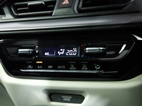 Suzuki Swift 1.2 Mild Hybrid Motion 5dr CVT 23