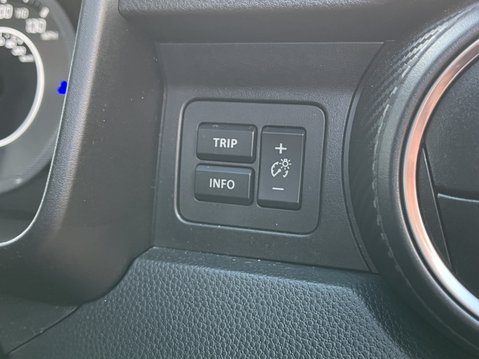 Suzuki Ignis 1.2 Dualjet 12V Hybrid SZ-T 5dr 23