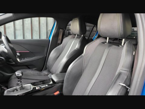Peugeot 208 PURETECH GT S/S 30