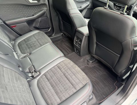 Ford Kuga 2.0 Kuga ST-Line X EcoBlue MHEV 5dr 40