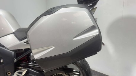 Triumph Sprint 2006 36K FULL LUGGAGE NEW MOT WARRANTY VERY CLEAN TOURER 37
