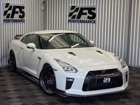 Nissan GT-R 3.8 V6 Recaro Coupe 2dr Petrol Auto 4WD Euro 6 (570 ps) 53