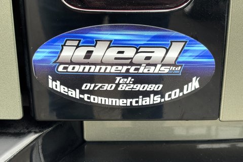 Land Rover Defender 110 D250 Hard Top SE MHEV - Deployable Towbar 13