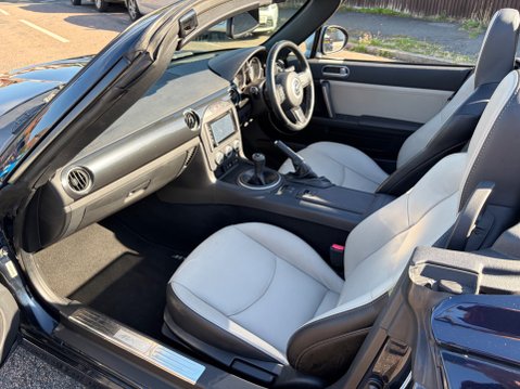 Mazda MX-5 1.8I ROADSTER SPORT VENTURE 15