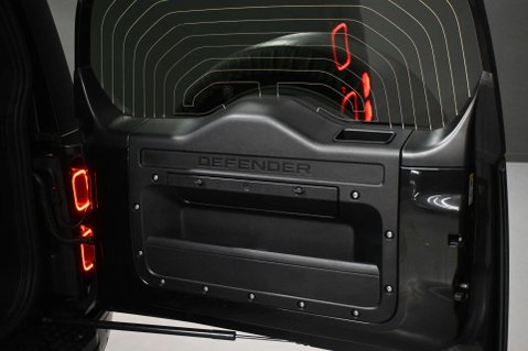 Land Rover Defender 3.0 Defender XS Edition D MHEV A 4WD 5dr 33