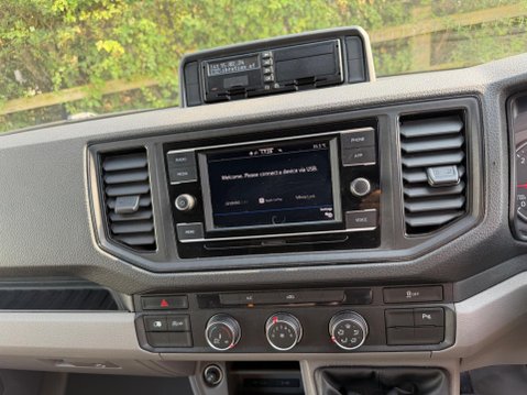 Volkswagen Crafter 2.0 TDI CR35 Trendline FWD LWB High Roof Euro 6 (s/s) 5dr 13