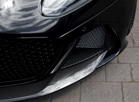 Aston Martin DBS Superleggera 24