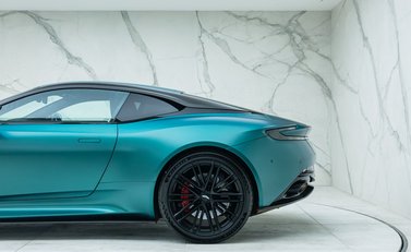 Aston Martin DB12 Coupe 45