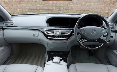 Mercedes-Benz S Class CDI Bluetec 16