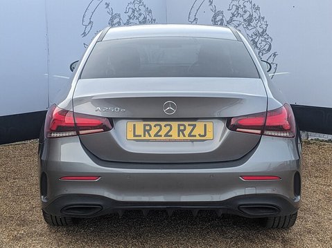 Mercedes-Benz A Class A 250 E AMG LINE EDITION PREMIUM 8