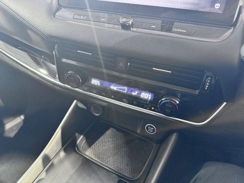 Nissan Qashqai 1.3 DIG-T MHEV N-Connecta XTRON Euro 6 (s/s) 5dr 16