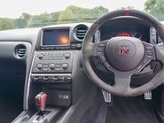 Nissan GT-R NISMO 12