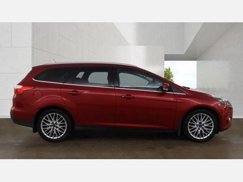 Ford Focus 1.0T EcoBoost Zetec Euro 5 (s/s) 5dr 3