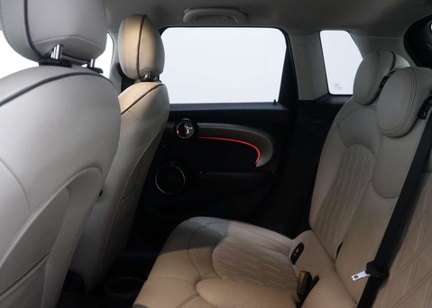 Mini Hatch 2.0 Cooper S Exclusive Auto 5dr 50