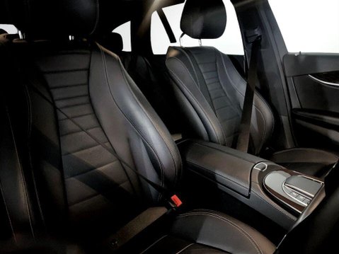 Mercedes-Benz E Class 2.0 E300de 13.5kWh AMG Line Estate 5dr Diesel Plug-in Hybrid G-Tronic+ Euro 11