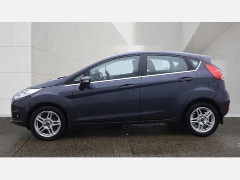 Ford Fiesta 1.0T EcoBoost Zetec Euro 5 (s/s) 5dr 2