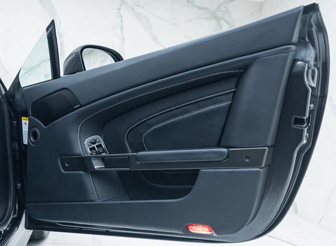 Aston Martin V12 Vantage S ROADSTER 27