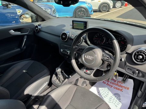 Audi A1 SPORTBACK TFSI S LINE 18