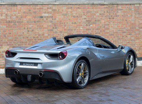 Ferrari 488 Spider 7