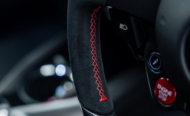 Ferrari 812 Competizione 26