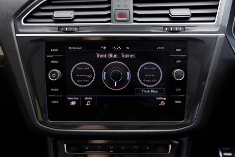 Volkswagen Tiguan R-LINE TECH TDI DSG 30