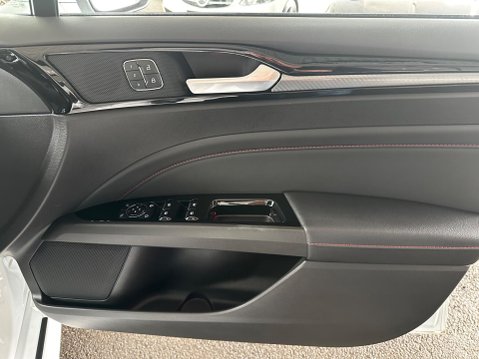 Ford Mondeo 2.0 EcoBlue ST-Line Edition Auto Euro 6 (s/s) 5dr 30