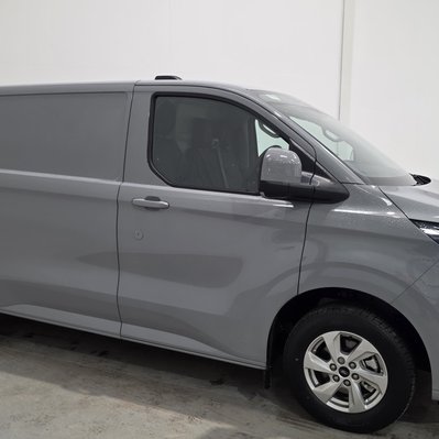 Ford Transit Custom 320L1 H1 PHEV LIMITED VAN ECOBLUE HYBRID 130PS 