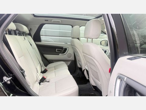 Land Rover Discovery Sport 2.0 Discovery Sport HSE TD4 Auto 4WD 5dr 8