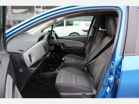 Toyota Yaris VVT-I ICON 29