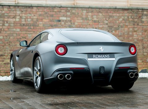 Ferrari F12 Berlinetta 13