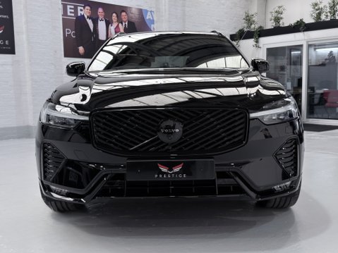 Volvo XC60 B5 ULTRA BLACK EDITION AWD 8