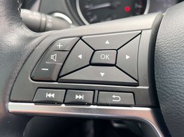 Nissan Qashqai 1.3 Qashqai N-Motion DiG-T 5dr 47