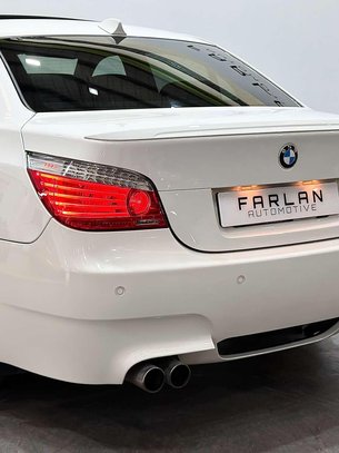 BMW M5 5.0 V10 Saloon 4dr Petrol SMG Euro 4 (507 ps) 2