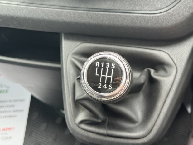 Renault Trafic LWB L2H1 Low Roof Business LL30 Air Con Sensors EURO 6 41