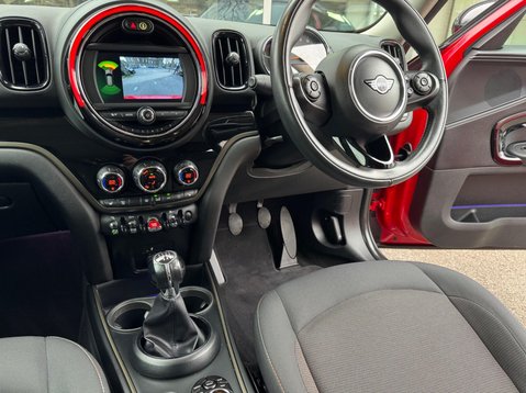 Mini Countryman COOPER D CLASSIC 18