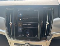 Volvo V90 (Sold) 2.0 D4 Momentum Plus Estate 5dr Diesel Auto Euro 6 (s/s) (190 ps) 21