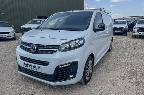 Vauxhall Vivaro SWB L1H1 Low Roof 2700 Pro Air Con Sensors Cam EURO 6