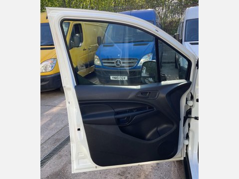 Ford Transit Connect 1.5 TDCi 220 Panel Van 5dr Diesel Manual L1 H1 (120 g/km, 74 bhp) 34
