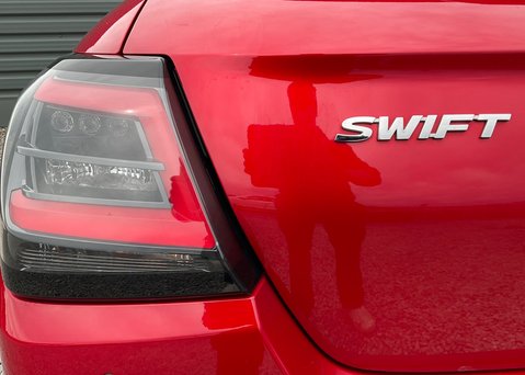 Suzuki Swift MOTION 18