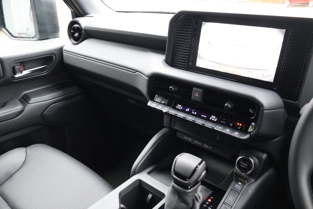 Toyota Land Cruiser  COMMERCIAL styled by seeker with rear seats world tour edition  23