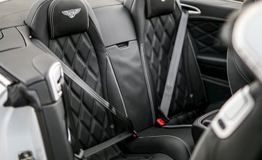 Bentley Continental GT GTC V8 S Mulliner 15