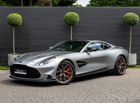 Aston Martin Vanquish V12 2