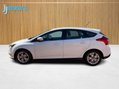 Ford Focus 1.6 TDCi Titanium Navigator Hatchback 5dr Diesel Manual Euro 5 (s/s) (115 p 6