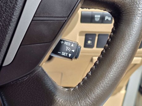 Toyota Alphard Auto+Hybrid+7Seats+Clean 39