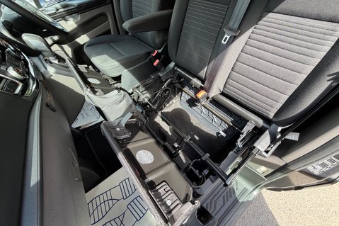 Ford Transit Custom 320 LIMITED AUTOMATIC -L2H1 -LONG WHEEL BASE -FIXED CAMERA-FACTORY TOWBAR 48