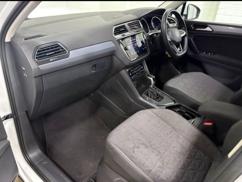 Volkswagen Tiguan LIFE TSI DSG 11