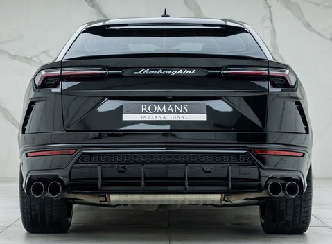 Lamborghini Urus 5