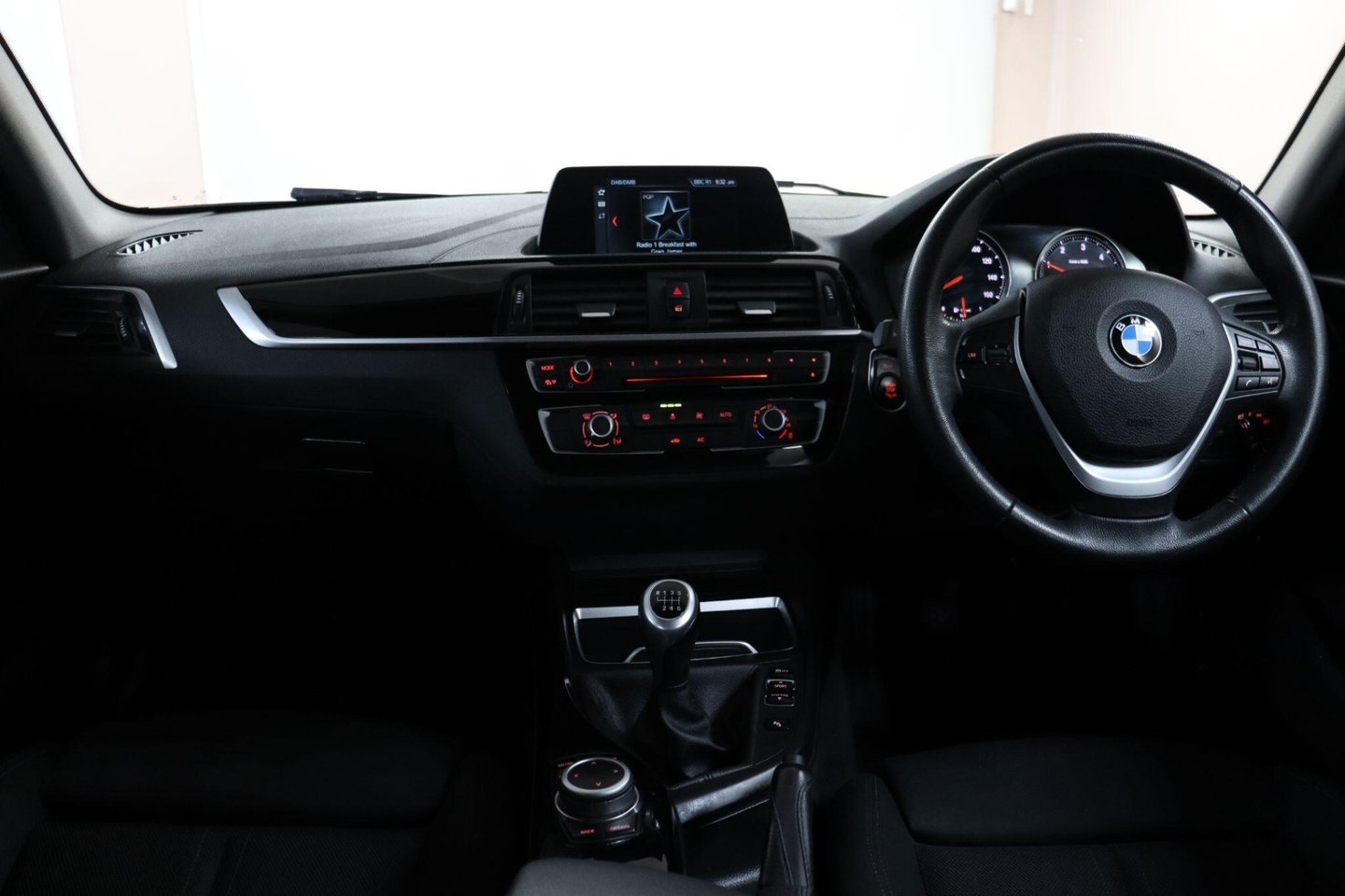 2019 BMW 1 Series — image 34