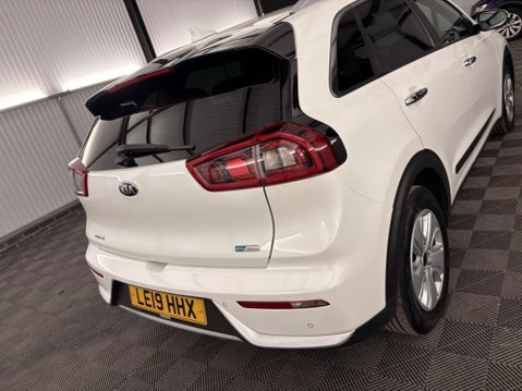 Kia Niro 1.6h GDi 2 DCT Euro 6 (s/s) 5dr 39