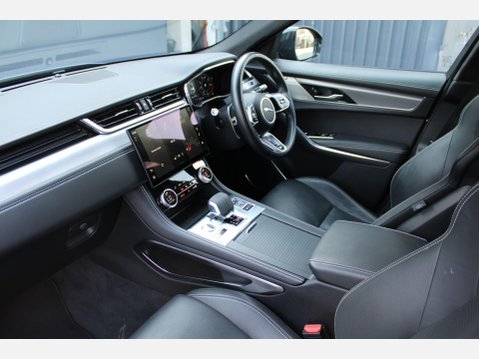 Jaguar F-Pace SPORT MHEV 12